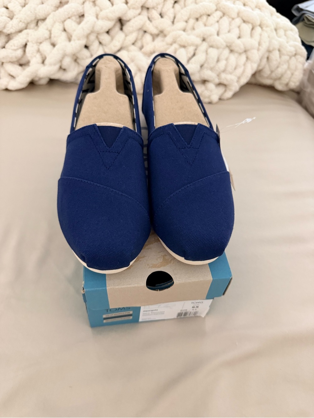 TOMS Alpargata Women’s Navy Canvas Slip On Shoes Size 9.5 - Picture 2 of 10